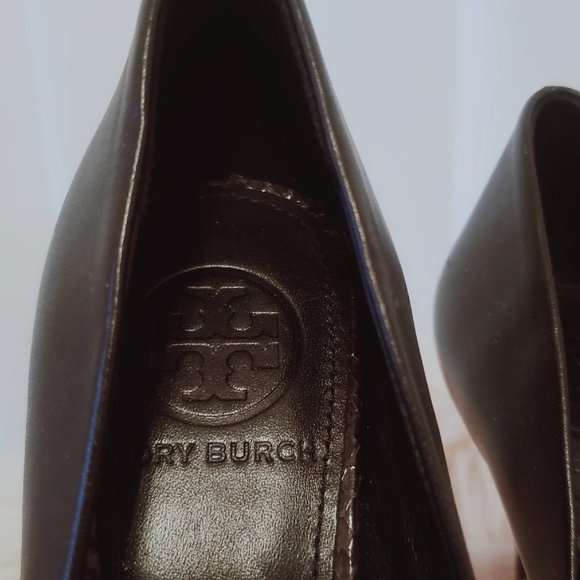 Authentic Brand New Leather Tory Burch black heels - Picture 6 of 6